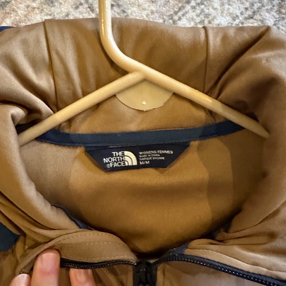 North Face Light Jacket - image 4